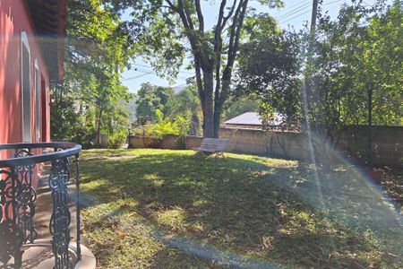 Casa à venda com 150m², 3 quartos e 5 vagas Casa à venda com 150m², 3 quartos e 5 vagasQuintal