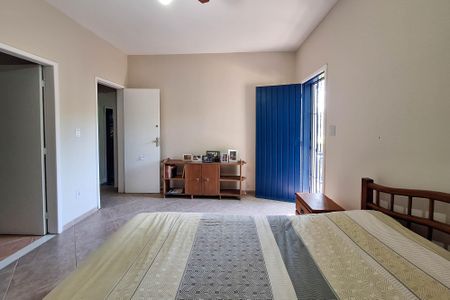 Casa à venda com 150m², 3 quartos e 5 vagas Casa à venda com 150m², 3 quartos e 5 vagasSuíte 1