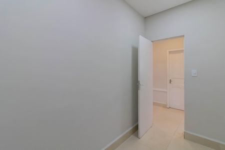 Casa à venda com 270m², 4 quartos e 2 vagas Casa à venda com 270m², 4 quartos e 2 vagasQuarto 3