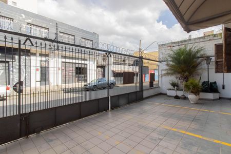Casa à venda com 270m², 4 quartos e 2 vagas Casa à venda com 270m², 4 quartos e 2 vagasGaragem