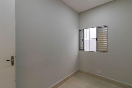 Casa à venda com 270m², 4 quartos e 2 vagas Casa à venda com 270m², 4 quartos e 2 vagasQuarto 2
