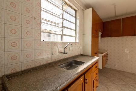 Casa à venda com 270m², 4 quartos e 2 vagas Casa à venda com 270m², 4 quartos e 2 vagasCozinha