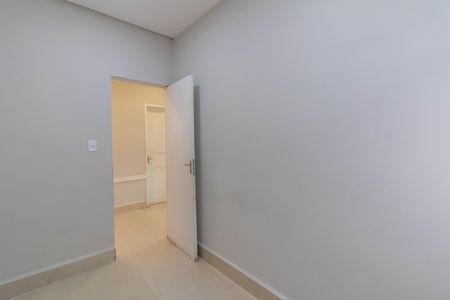 Casa à venda com 270m², 4 quartos e 2 vagas Casa à venda com 270m², 4 quartos e 2 vagasQuarto 2