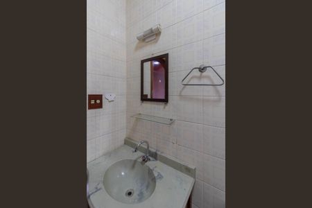 Casa à venda com 270m², 4 quartos e 2 vagas Casa à venda com 270m², 4 quartos e 2 vagasSuíte