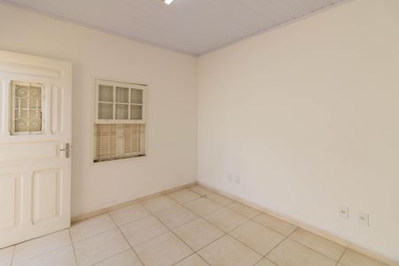 Casa à venda com 270m², 4 quartos e 2 vagas Casa à venda com 270m², 4 quartos e 2 vagasQuarto Externo