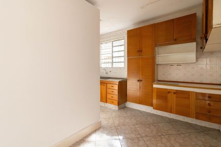 Casa à venda com 270m², 4 quartos e 2 vagas Casa à venda com 270m², 4 quartos e 2 vagasCozinha