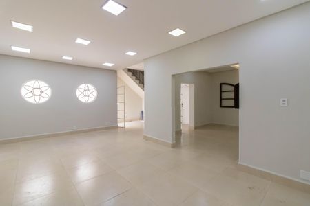 Sala de casa para alugar com 4 quartos, 270m² em Vila Galvão, Guarulhos