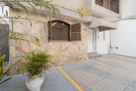Casa à venda com 270m², 4 quartos e 2 vagas Casa à venda com 270m², 4 quartos e 2 vagasGaragem