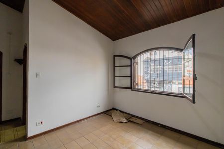 Casa à venda com 270m², 4 quartos e 2 vagas Casa à venda com 270m², 4 quartos e 2 vagasSuíte