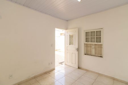 Casa à venda com 270m², 4 quartos e 2 vagas Casa à venda com 270m², 4 quartos e 2 vagasQuarto Externo