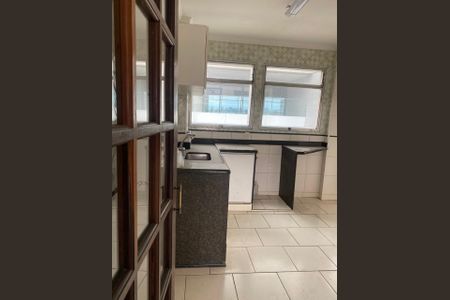 Apartamento à venda com 110m², 3 quartos e 2 vagasCozinha