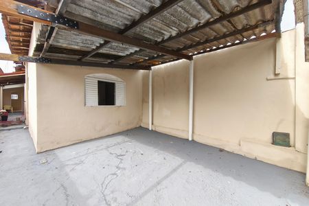 Casa à venda com 90m², 2 quartos e 1 vaga Casa à venda com 90m², 2 quartos e 1 vagaQuintal - Garagem