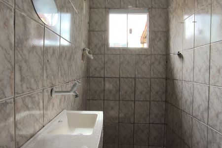 Casa à venda com 90m², 2 quartos e 1 vaga Casa à venda com 90m², 2 quartos e 1 vagaCasa 2 - Banheiro