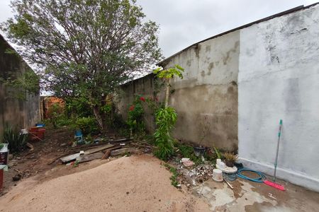 Casa à venda com 90m², 2 quartos e 1 vaga Casa à venda com 90m², 2 quartos e 1 vagaQuintal