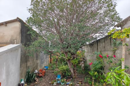 Casa à venda com 90m², 2 quartos e 1 vaga Casa à venda com 90m², 2 quartos e 1 vagaQuintal