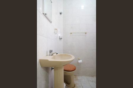 Casa para alugar com 55m², 1 quarto e sem vagaBanheiro da suíte