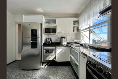 Apartamento à venda com 134m², 3 quartos e 2 vagasCozinha
