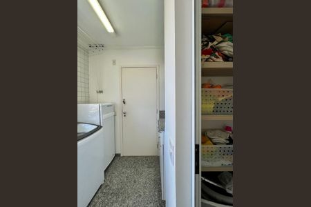 Apartamento à venda com 134m², 3 quartos e 2 vagasÁrea de Serviço
