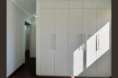 Apartamento à venda com 134m², 3 quartos e 2 vagasSuíte 1