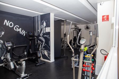 Apartamento à venda com 46m², 2 quartos e 1 vaga Apartamento à venda com 46m², 2 quartos e 1 vagaAcademia