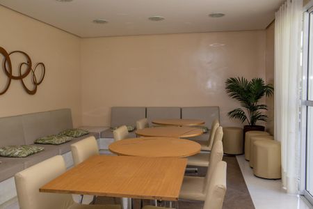 Apartamento à venda com 46m², 2 quartos e 1 vaga Apartamento à venda com 46m², 2 quartos e 1 vagaSalão de Festas