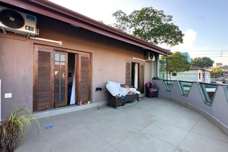 Casa à venda com 252m², 4 quartos e 2 vagas Casa à venda com 252m², 4 quartos e 2 vagasSacada da Suíte 1 e Quarto