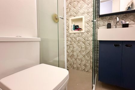 Casa à venda com 252m², 4 quartos e 2 vagas Casa à venda com 252m², 4 quartos e 2 vagasBanheiro Social