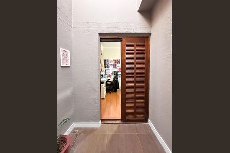 Casa à venda com 252m², 4 quartos e 2 vagas Casa à venda com 252m², 4 quartos e 2 vagasJardim de Inverno