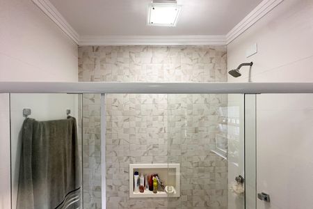 Casa à venda com 252m², 4 quartos e 2 vagas Casa à venda com 252m², 4 quartos e 2 vagasBanheiro da Suíte 1