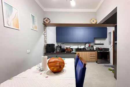 Casa à venda com 252m², 4 quartos e 2 vagas Casa à venda com 252m², 4 quartos e 2 vagasCopa