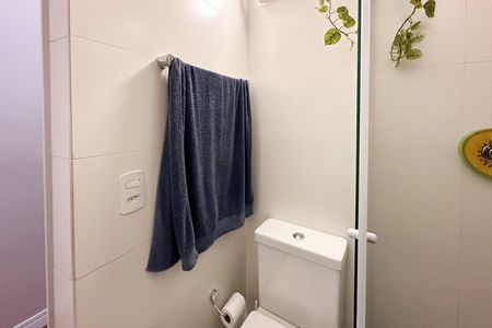 Casa à venda com 252m², 4 quartos e 2 vagas Casa à venda com 252m², 4 quartos e 2 vagasBanheiro Social
