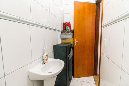 Casa à venda com 300m², 3 quartos e 3 vagas Casa à venda com 300m², 3 quartos e 3 vagasBanheiro de Serviço