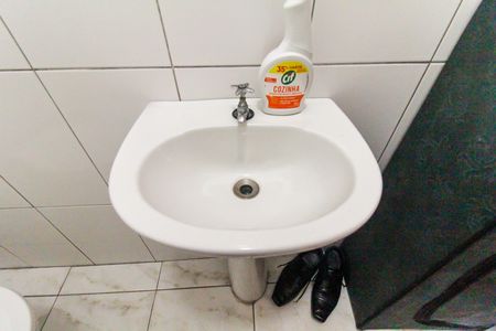 Casa à venda com 300m², 3 quartos e 3 vagas Casa à venda com 300m², 3 quartos e 3 vagasBanheiro de Serviço