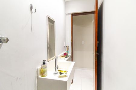 Casa à venda com 300m², 3 quartos e 3 vagas Casa à venda com 300m², 3 quartos e 3 vagasLavabo