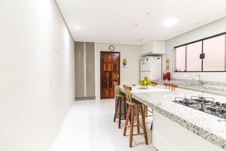 Casa à venda com 300m², 3 quartos e 3 vagas Casa à venda com 300m², 3 quartos e 3 vagasCozinha