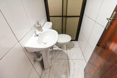 Casa à venda com 300m², 3 quartos e 3 vagas Casa à venda com 300m², 3 quartos e 3 vagasBanheiro da Suíte 1