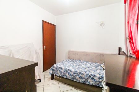Casa à venda com 300m², 3 quartos e 3 vagas Casa à venda com 300m², 3 quartos e 3 vagasSuíte 2