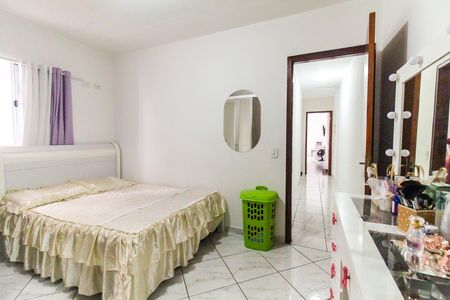 Casa à venda com 300m², 3 quartos e 3 vagas Casa à venda com 300m², 3 quartos e 3 vagasSuíte 1