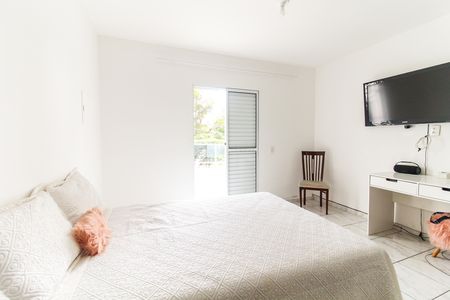 Casa à venda com 300m², 3 quartos e 3 vagas Casa à venda com 300m², 3 quartos e 3 vagasSuíte 3