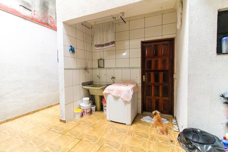 Casa à venda com 300m², 3 quartos e 3 vagas Casa à venda com 300m², 3 quartos e 3 vagasÁrea de Serviço