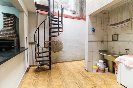 Casa à venda com 300m², 3 quartos e 3 vagas Casa à venda com 300m², 3 quartos e 3 vagasÁrea de Serviço