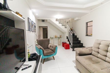 Casa à venda com 300m², 3 quartos e 3 vagas Casa à venda com 300m², 3 quartos e 3 vagasSala