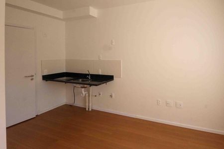 Kitnet/Studio para alugar com 1 quarto, 18m² em Itaquera, São Paulo