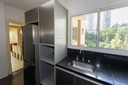 Apartamento para alugar com 124m², 3 quartos e 2 vagas Apartamento para alugar com 124m², 3 quartos e 2 vagasCozinha