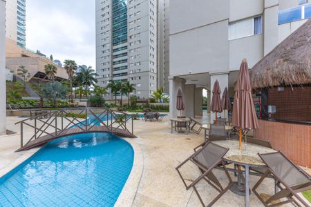 Apartamento para alugar com 124m², 3 quartos e 2 vagas Apartamento para alugar com 124m², 3 quartos e 2 vagasÁrea comum - Piscina