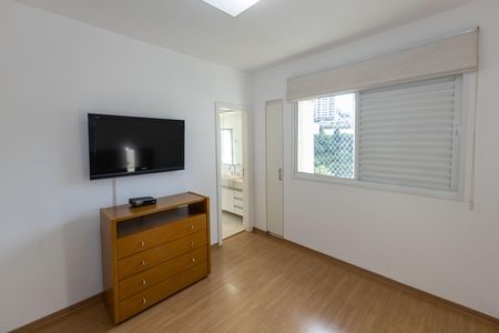 Apartamento para alugar com 124m², 3 quartos e 2 vagas Apartamento para alugar com 124m², 3 quartos e 2 vagasSuíte 1