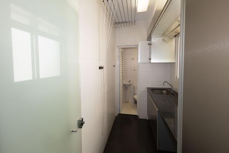 Apartamento para alugar com 124m², 3 quartos e 2 vagas Apartamento para alugar com 124m², 3 quartos e 2 vagasÁrea de Serviço