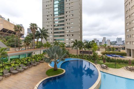 Apartamento para alugar com 124m², 3 quartos e 2 vagas Apartamento para alugar com 124m², 3 quartos e 2 vagasÁrea comum - Piscina