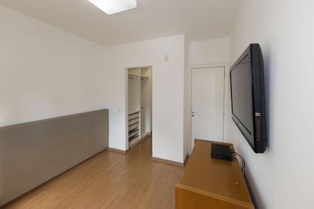 Apartamento para alugar com 124m², 3 quartos e 2 vagas Apartamento para alugar com 124m², 3 quartos e 2 vagasSuíte 1