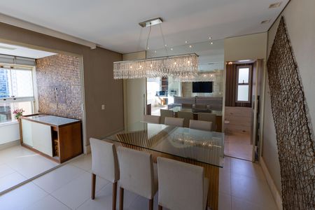 Apartamento para alugar com 124m², 3 quartos e 2 vagas Apartamento para alugar com 124m², 3 quartos e 2 vagasSala de Jantar